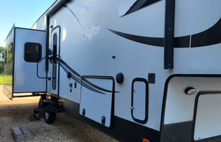 2015 Forest River RV V-Cross plantinum VRL