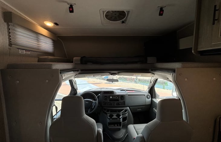 Driver/Passenger seats