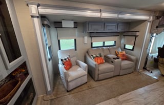 Baloo and Baxter's RV Getaway