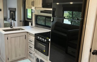 2024 EAST TO WEST Silver Lake 27K2D