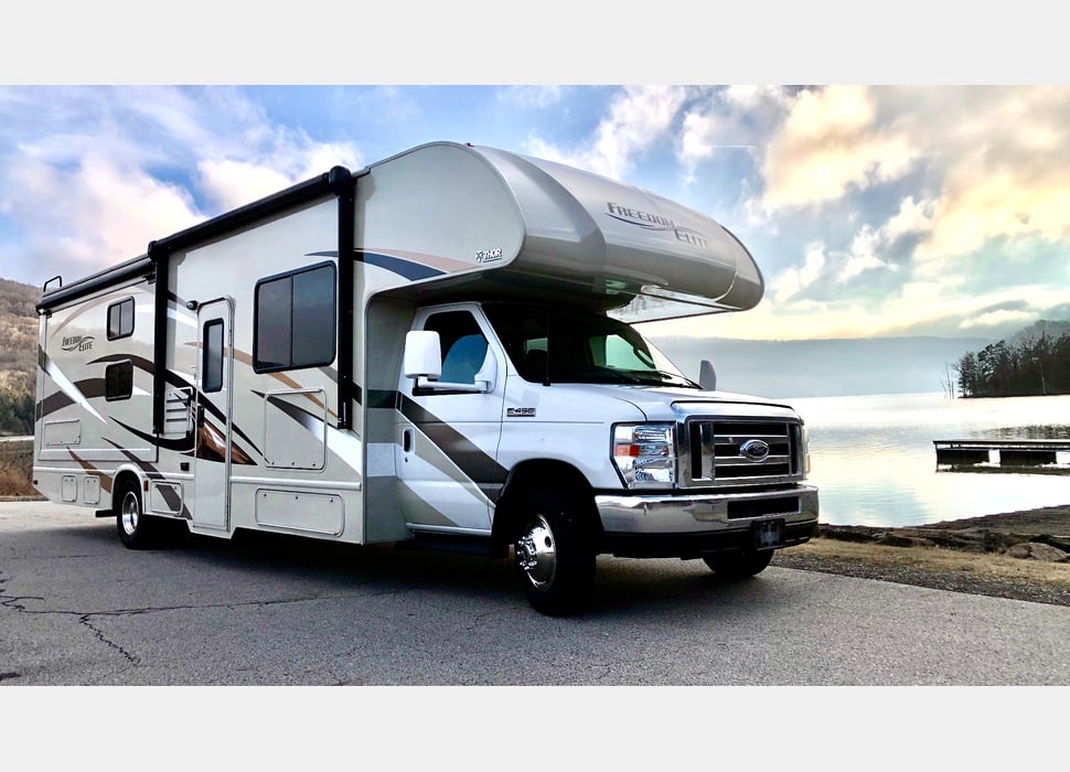 Class C Motor Home rentals in SPRINGDALE