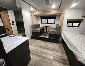 Keystone RV Springdale Mini 1760BH