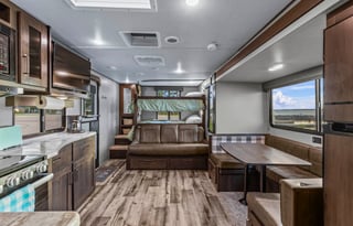 AMAZING BUNKHOUSE CAMPER!