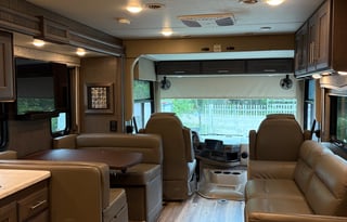 2021 Thor Motor Coach Challenger 37DS