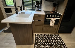 Nomadic Nature Rentals w Luxury Amenities (Mickey)