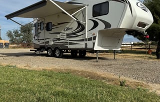2012 Keystone 28ft Fifth Wheel