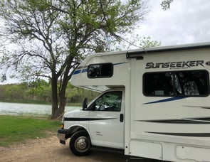 Forest River RV Sunseeker LE 2550DSLE Chevy