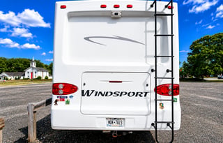 2011 Thor Motor Coach Windsport 30Q