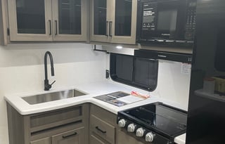 Brand New 2025 Grand Design Transcend Sleeps 8