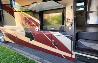 2018 Holiday Rambler Navigator XE 36U