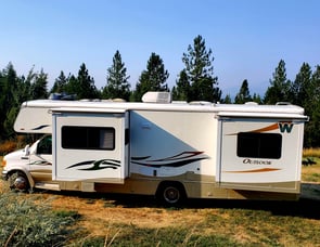 Winnebago Outlook 29B