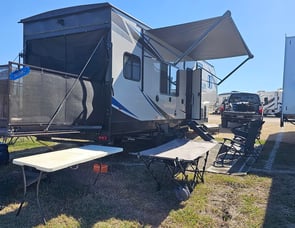 Forest River RV XLR Micro Boost 335LRLE