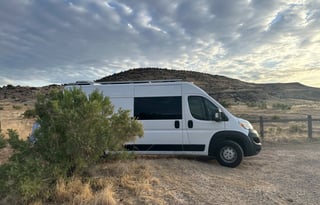 2023 Vast Overland **OFF GRID** SEATS/SLEEPS 4