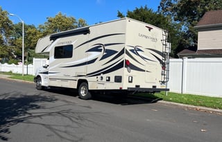 2015 Coachmen RV Leprechaun 220 QB