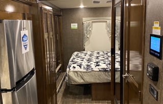 2020 Thor Motor Coach Miramar 35.2