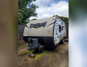 Forest River RV Wildwood X-Lite 201BHXL