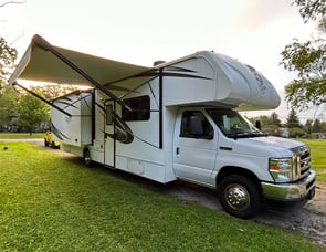 NeXus RV Triumph 32T