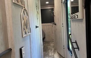 2022 Sandpiper Luxury 388BHRD