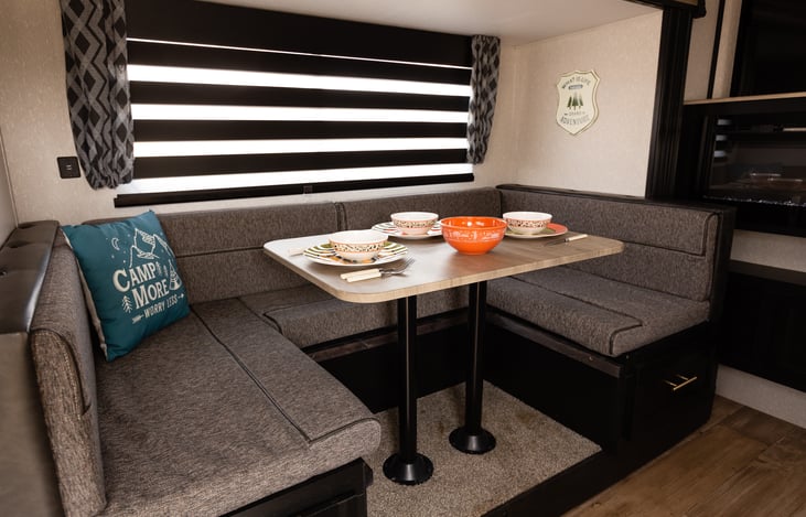 Dining table in slide out