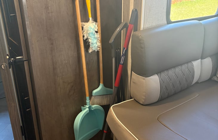 Cleaning accessories