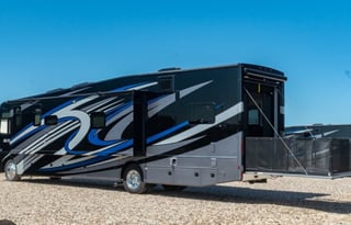 Motorhome Class A Toy hauler