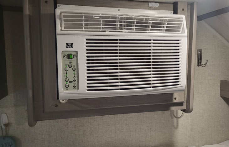 Fully functional A/C unit. Even in our 100+ degree temps it kept us comfortable. Does require shore power to run.