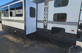 2022 Keystone Hideout 272BH