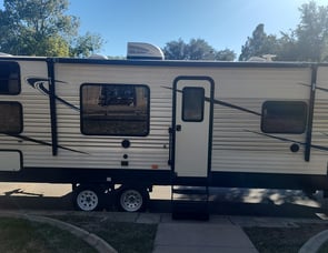 EAST TO WEST Della Terra 27 KNS