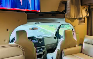 2022 Thor Four Winds 31E (with Bunkhouse)