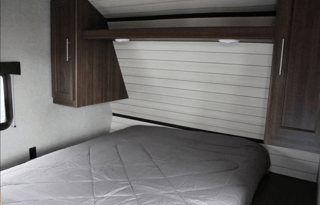 2020 Crossroads RV Zinger 290KB "Happy Hour"