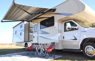 Funky Class C RV w/ 2 Bunks + Queen Suite Sleeps 8