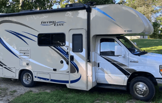 Spacious, Fully Loaded 24ft Motorhome