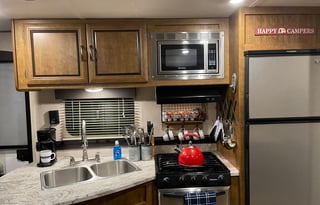 Donna's Cozy Retreat     -     2018 Zinger 30BQ