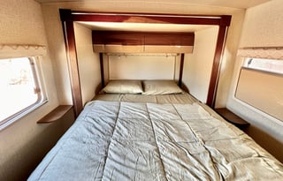 Luxurious Mercedes Benz Winnebago Navion 24G 2017