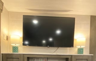 Fully Equipped Family Friendly Bunkhouse Camper