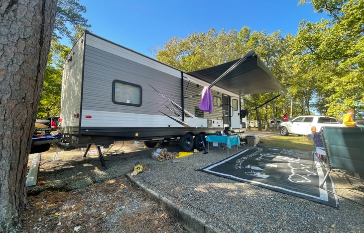 Outdoor Carpet and Amenities Included