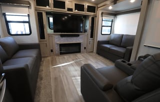 The Royal -  2021 Rockwood Signature Ultra