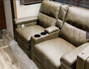 Keystone RV Cougar 364 bhl