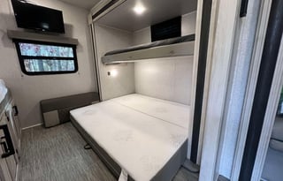 Pocono Camping: Big Family, Zero Hassle!!