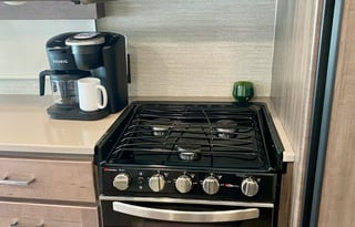 2022 Winnebago Sunstar 32M