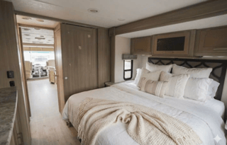A5-Pursuit Sleeps6-Comfort, Space, Road Confidence