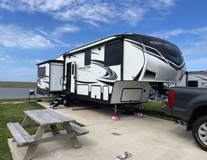 Grand Design Reflection 31MB