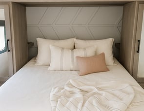 Dutchmen RV Kodiak SE 24SBH