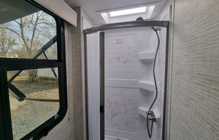 New 2025 Qwest on Mercedes Benz, 25 feet