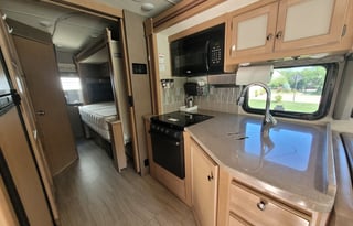 2019 Thor Motor Coach Windsport 27B