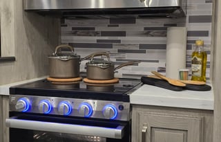 2023 Keystone Avalanche 378 BH