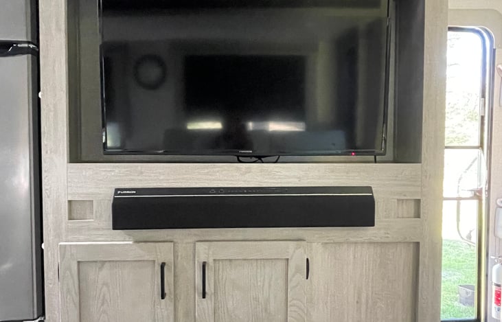 Entertainment center