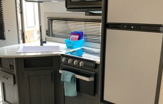 BRUCE-Sleep 8-10  2021 Dutchmen Aspen Trail LE29BH