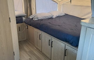 Quick RV Delivery and Setup for 6!