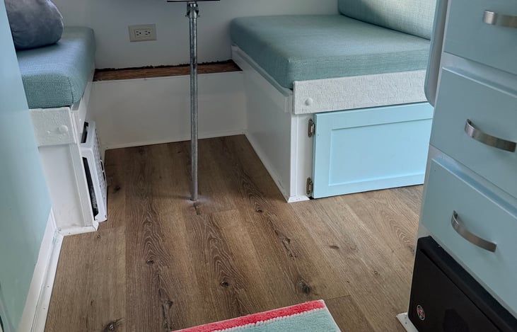 Dinette, converts to a bed (35” x 75)